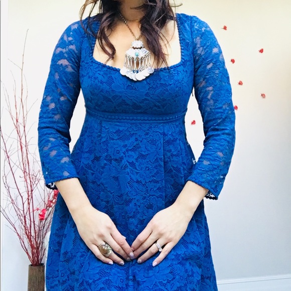 ✨Free People Royal Blue Floral Lace Empire Dress✨ - Picture 3 of 8